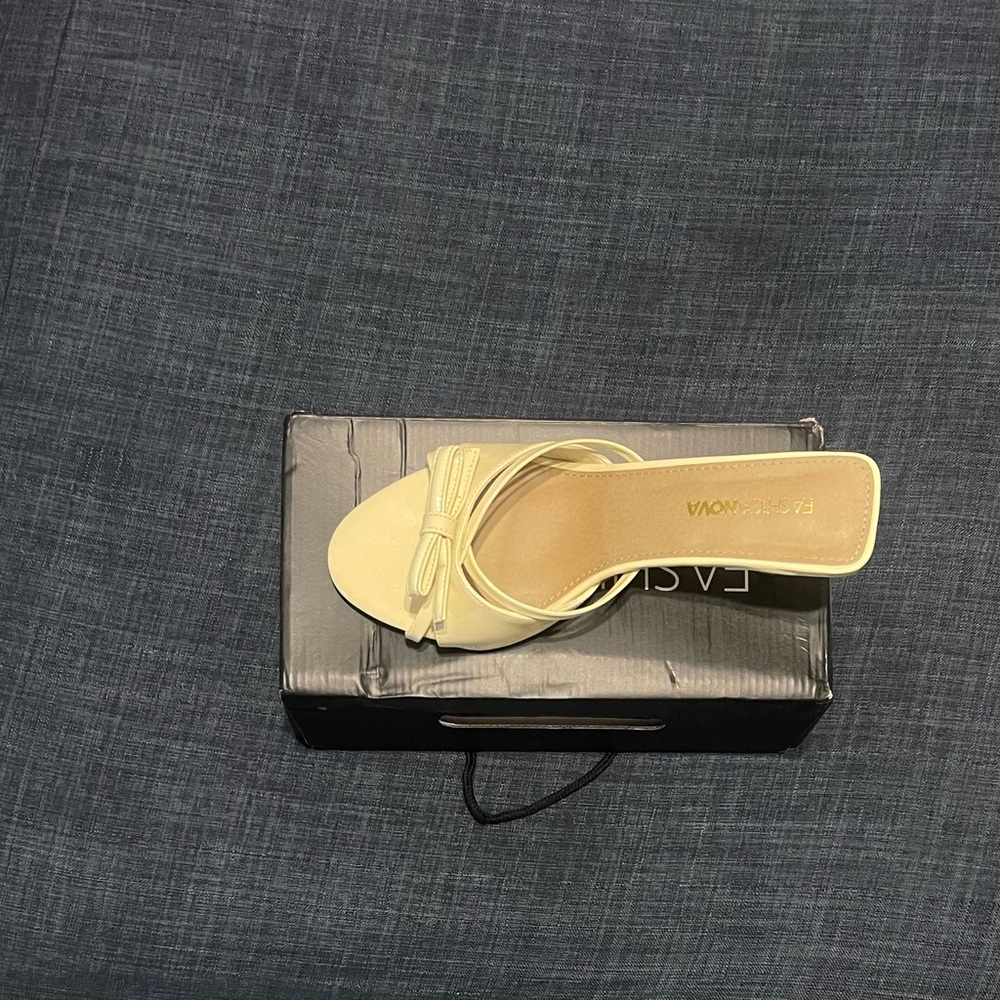 Witherspoon Bow Mules Butter Yellow
